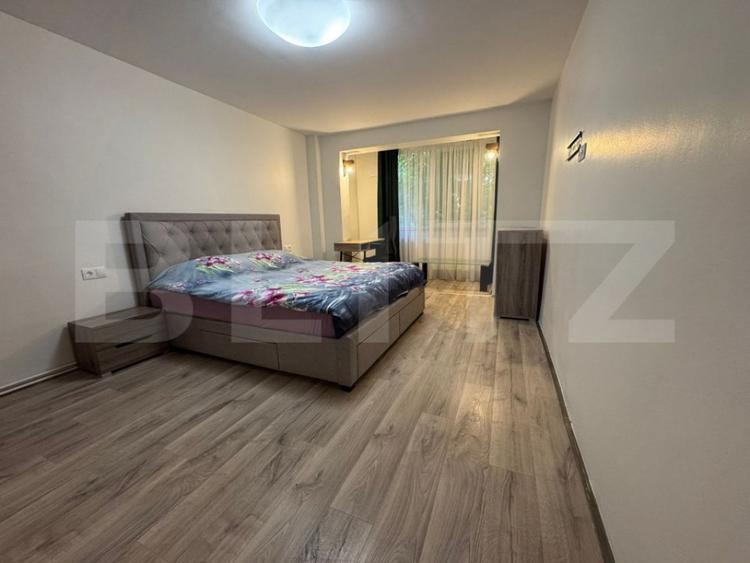 Apartament cu 3 camere decomandat în Tudor