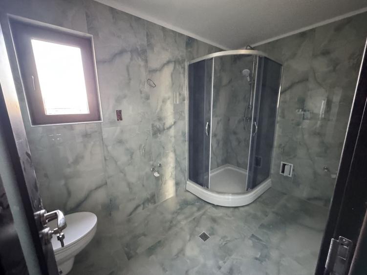 Casă individuală cu 5 camere cu Canalizare în Becicherecu Mic