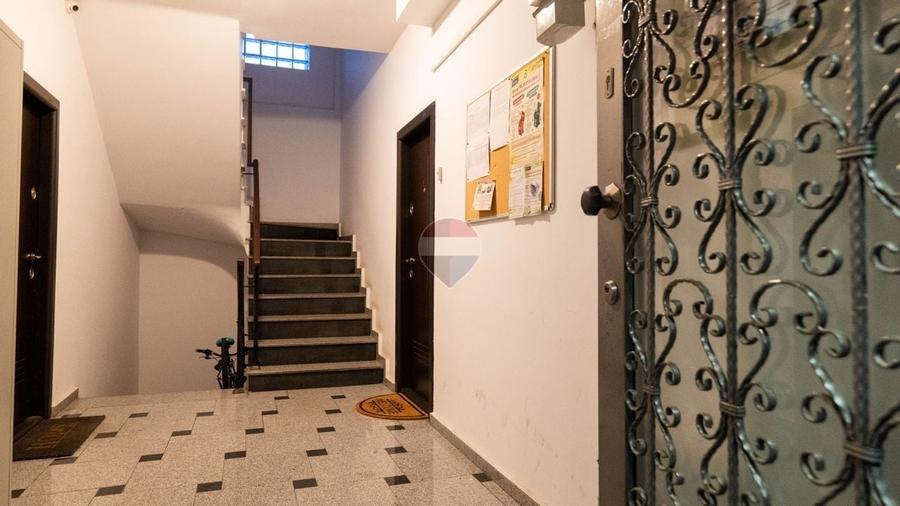 Apartament cu 2 camere semidecomandat în Dămăroaia