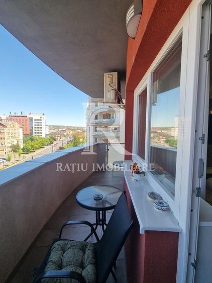 Apartament cu 3 camere decomandat, mobilat în Calea Aradului