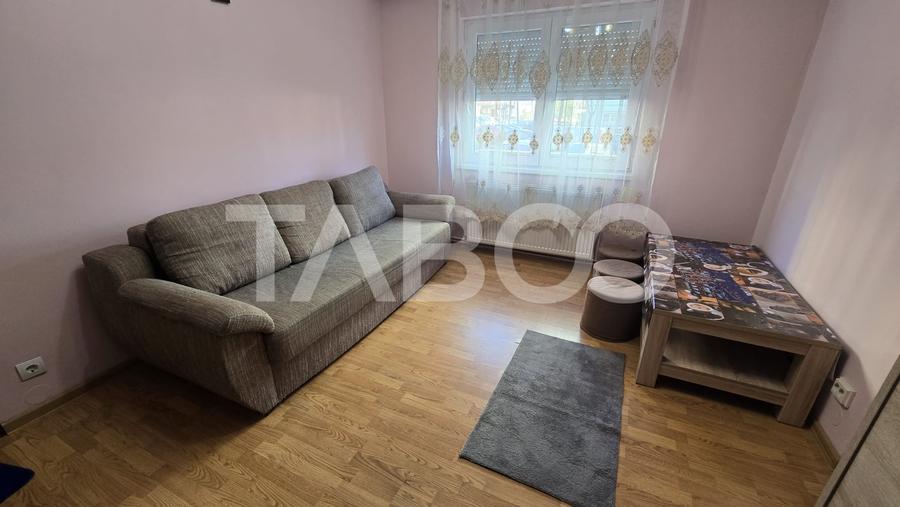 Apartament cu 2 camere semidecomandat, mobilat în Vasile Aaron