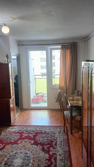 Garsonieră decomandată în Dosu Bricii