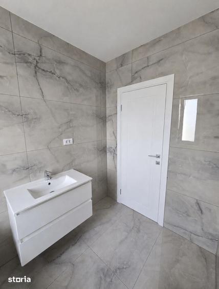 Casă cu 3 camere cu Teren 450 Mp în Tomești