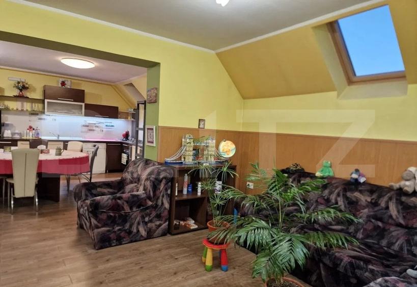 Casă individuală cu 11 camere cu Teren 906 Mp în Brașovul Vechi