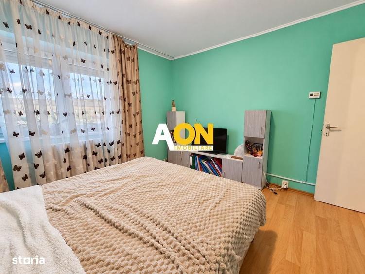 Apartament cu 3 camere decomandat în Cetate