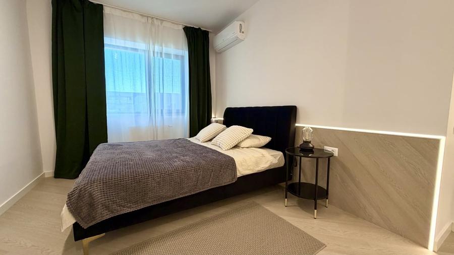 Apartament cu 3 camere decomandat, mobilat în Pipera
