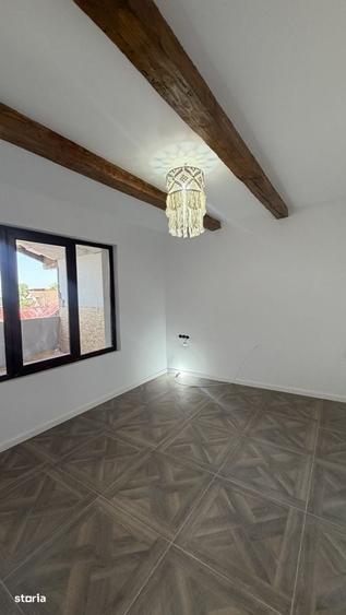 Apartament cu 4 camere în Sud