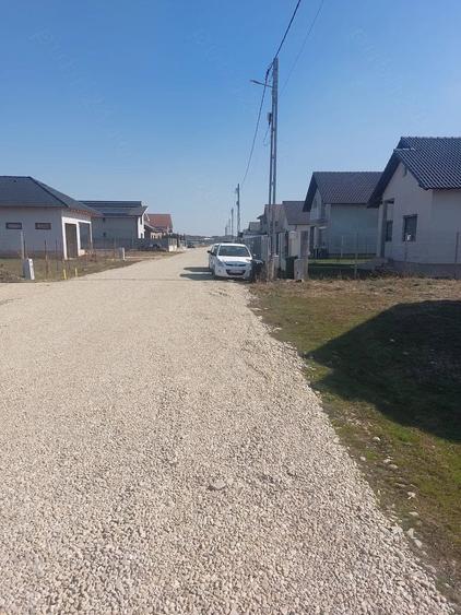 Casă cu 3 camere cu Teren 500 Mp în Sântandrei