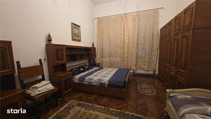 Casă cu 4 camere cu Teren 400 Mp în Central