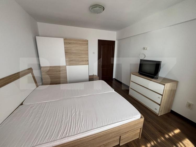 Apartament cu 3 camere decomandat în Gheorghe Doja