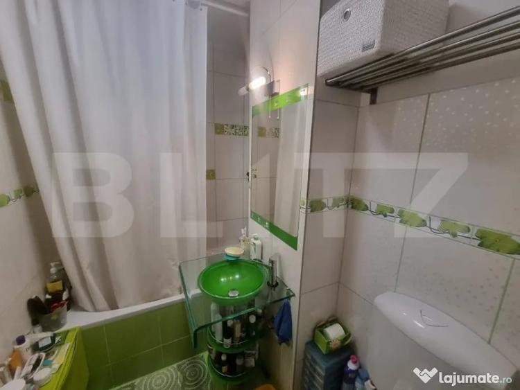Apartament cu 3 camere decomandat, mobilat în Craiovița Nouă