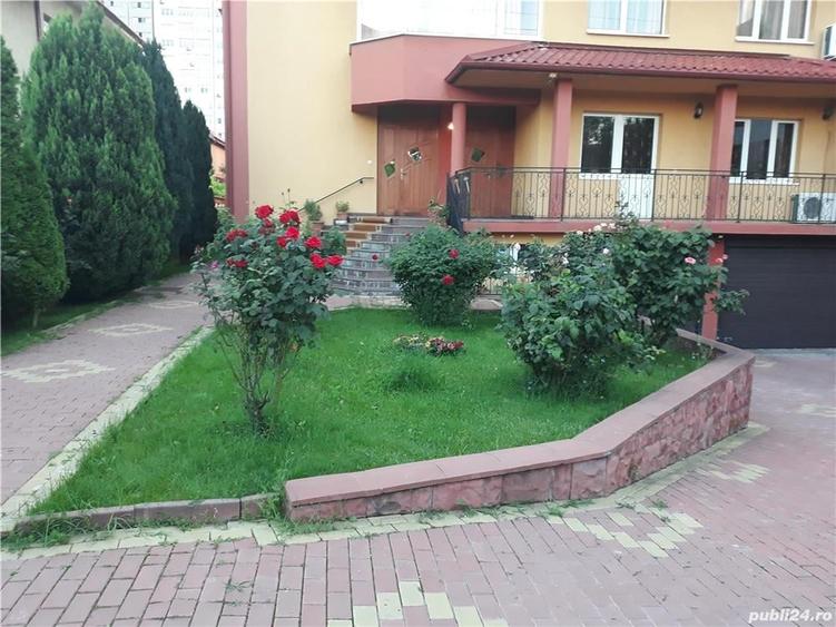 Casă cu 13 camere cu Teren 1000 Mp în Ghencea