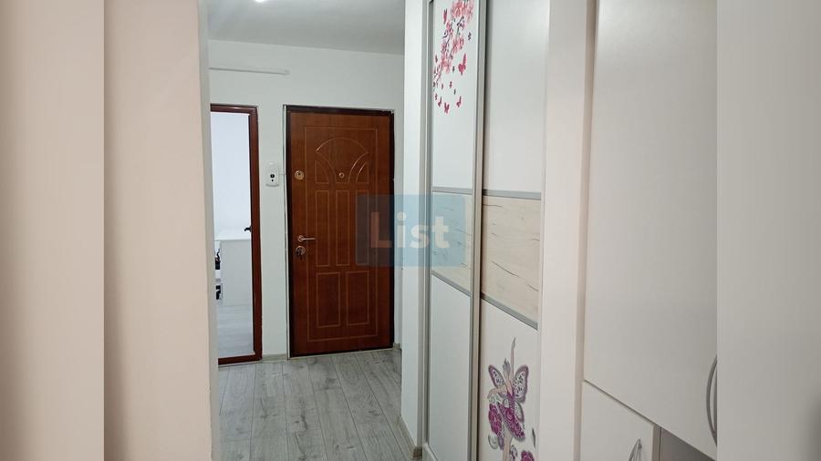 Apartament cu 2 camere decomandat în Micro 16