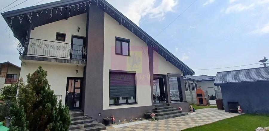 Casă cu Teren 450 Mp în Săbăreni