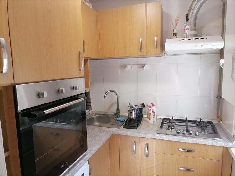 Apartament cu 2 camere nedecomandat în Brotăcei