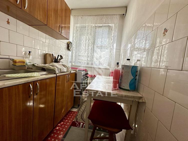 Apartament cu 2 camere nedecomandat, mobilat în Spitalul Județean