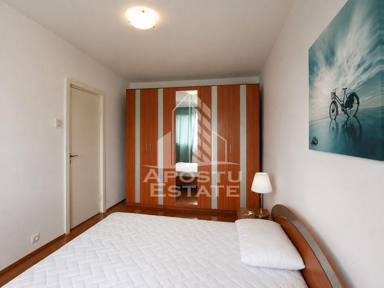 Apartament cu 2 camere nedecomandat în Take Ionescu