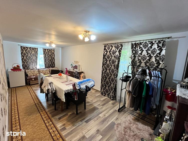 Casă cu 5 camere cu Teren 500 Mp în Central