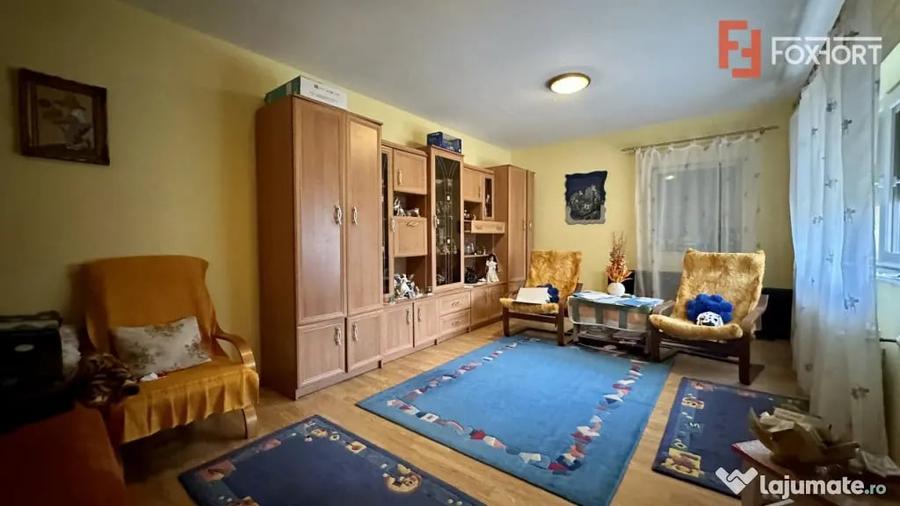 Casă cu 5 camere cu Teren 1000 Mp în Șag