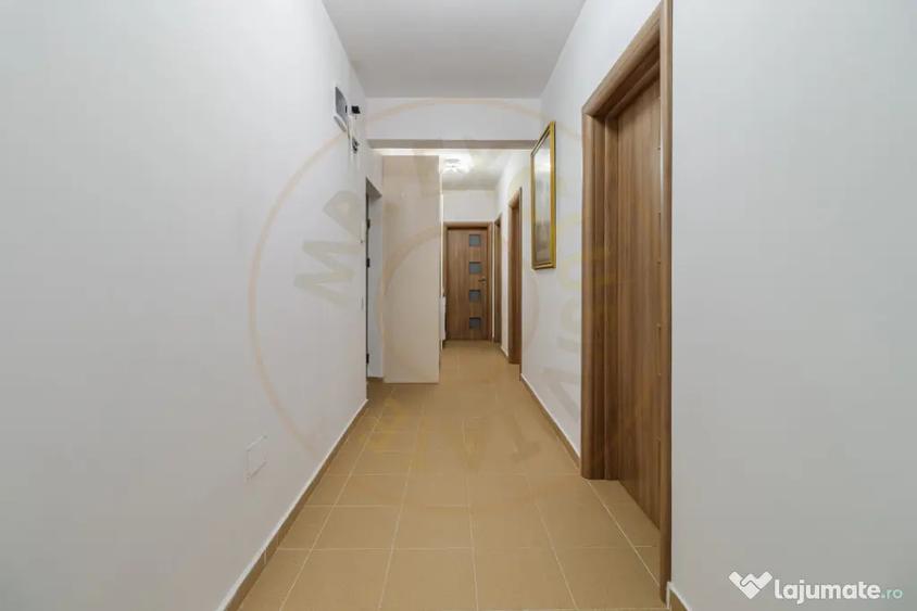 Apartament cu 3 camere decomandat, mobilat în Metalurgiei