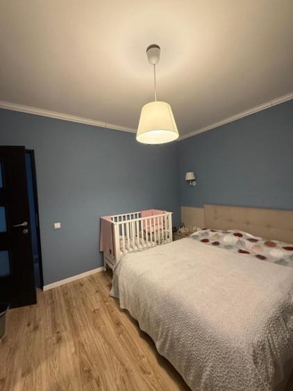 Apartament cu 3 camere semidecomandat în Florești — fotografia 2