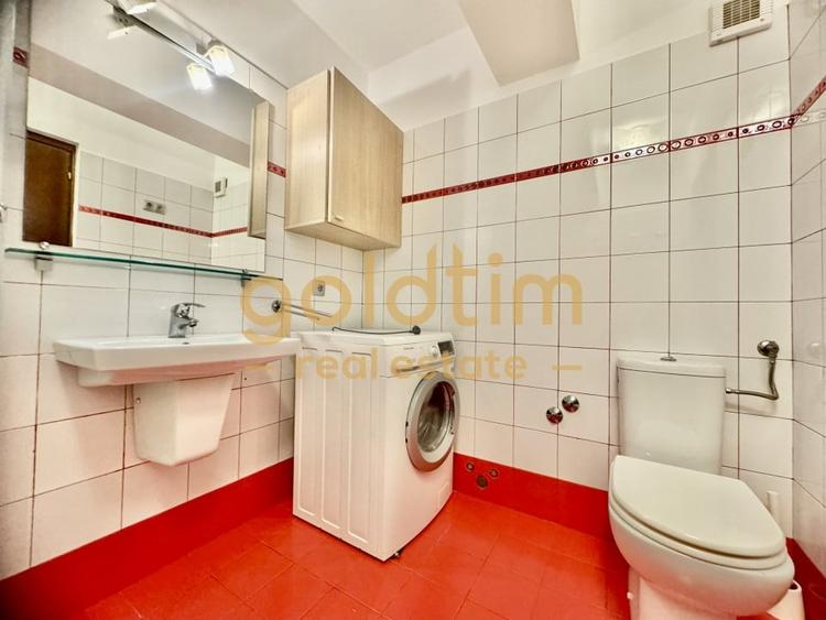 Apartament cu 3 camere semidecomandat, mobilat în Băneasa