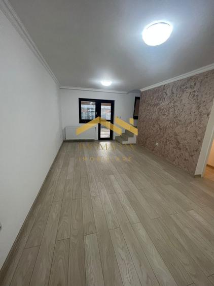 Casă cu 3 camere cu Canalizare în Utvin