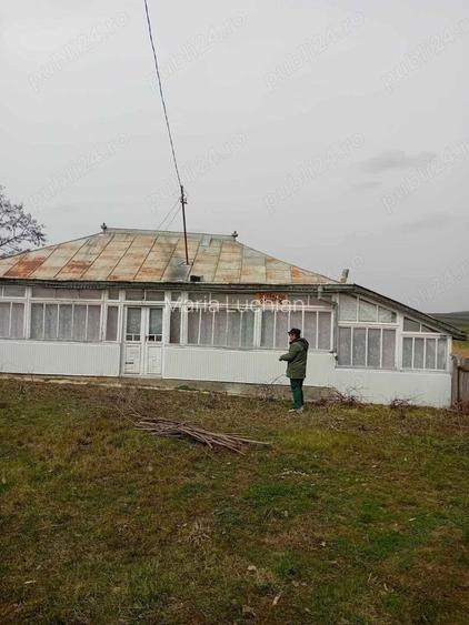 Casă în Manoleasa