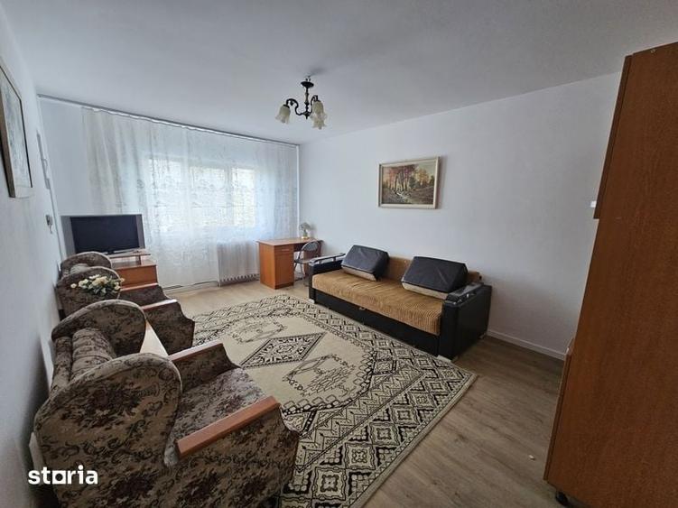 Apartament 2 camere ,zona Nicolina ,56 m2 - 3