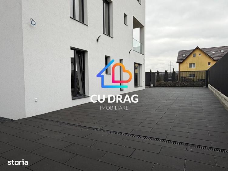Apartament cu 4 camere, mobilat în Central