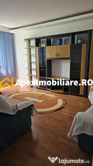 Apartament cu 3 camere decomandat în Drumul Taberei