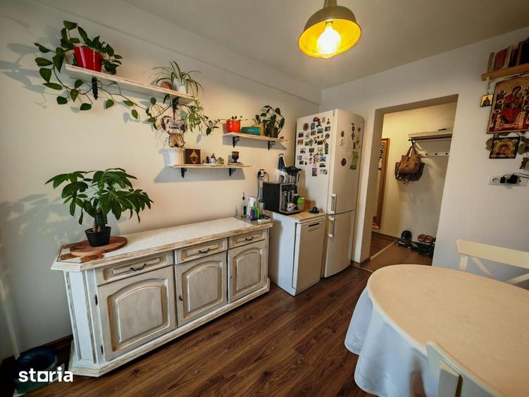 Apartament cu 2 camere decomandat în Siloz