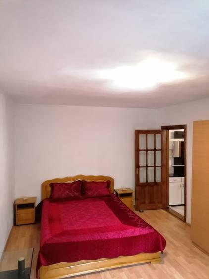 Apartament cu 2 camere decomandat, mobilat în Cug