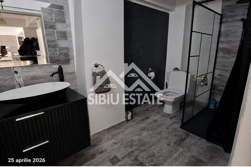 Apartament cu 3 camere semidecomandat în Mihai Viteazul