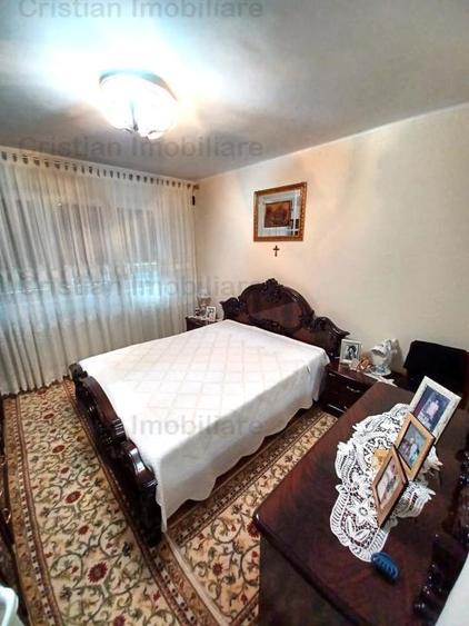 Apartament cu 3 camere decomandat în Plantelor