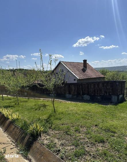 Casă cu 2 camere cu Teren 1000 Mp în Cojocna