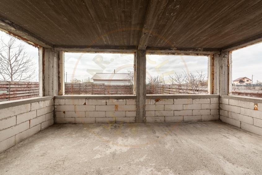 Casă individuală cu 3 camere cu Teren 477 Mp în Bradu