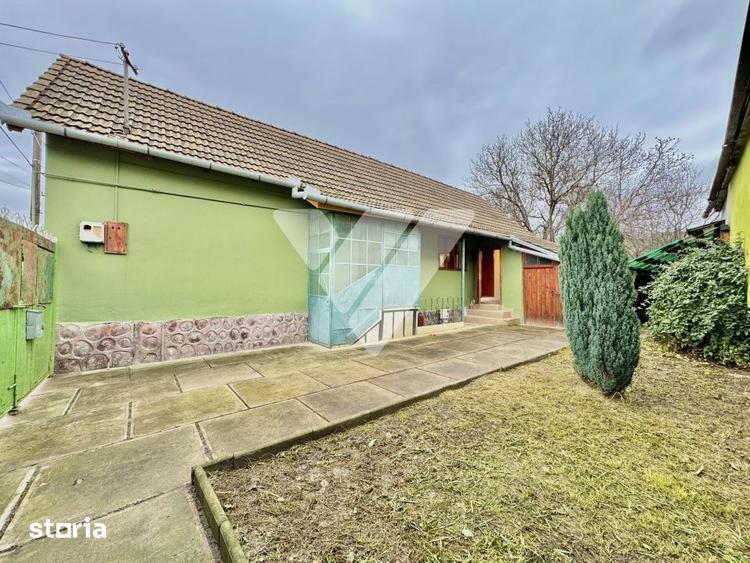 Casă cu 2 camere cu Teren 136 Mp în Slimnic