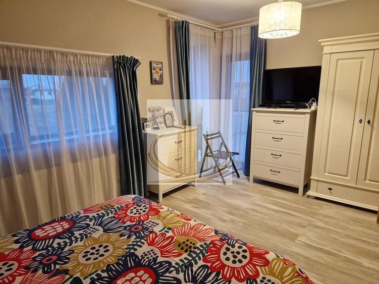 Casă cu 4 camere în Dumbrăvița