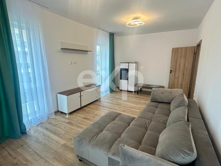 Apartament cu 2 camere decomandat, mobilat în Tractorul