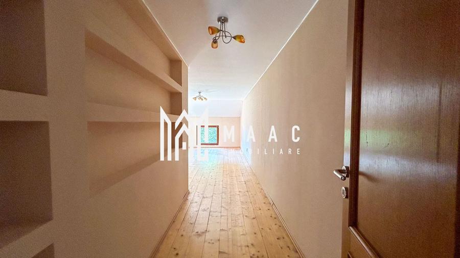 Casă individuală cu 5 camere cu Canalizare în Trei Stejari