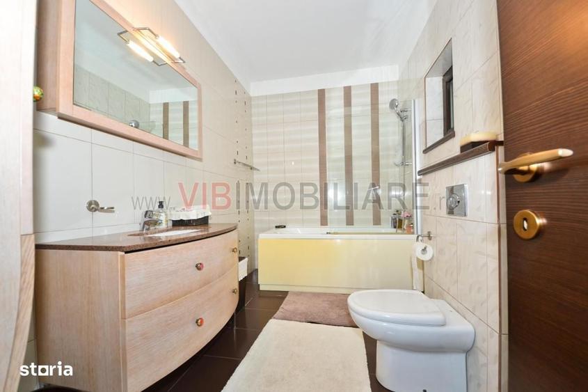 Casă cu 4 camere cu Teren 553 Mp în Băneasa