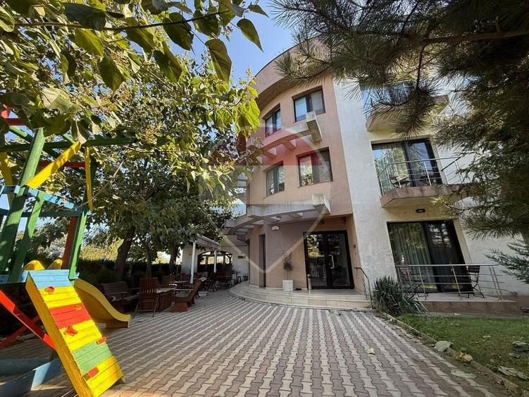 Hotel/Pensiune, de 549.23999023438 mp, în Central