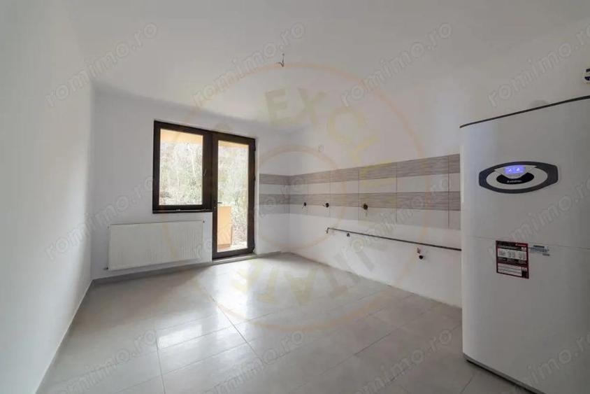 Casă cu Teren 663 Mp în Izvorani