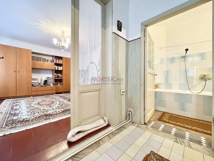 Casă individuală cu 5 camere cu Canalizare în Polonă
