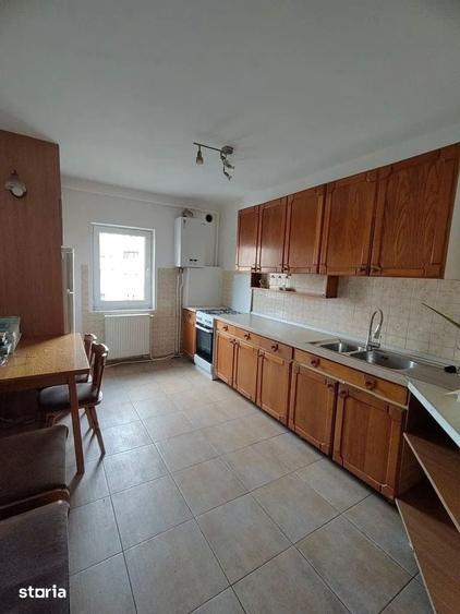 Apartament cu 4 camere decomandat în Gheorgheni