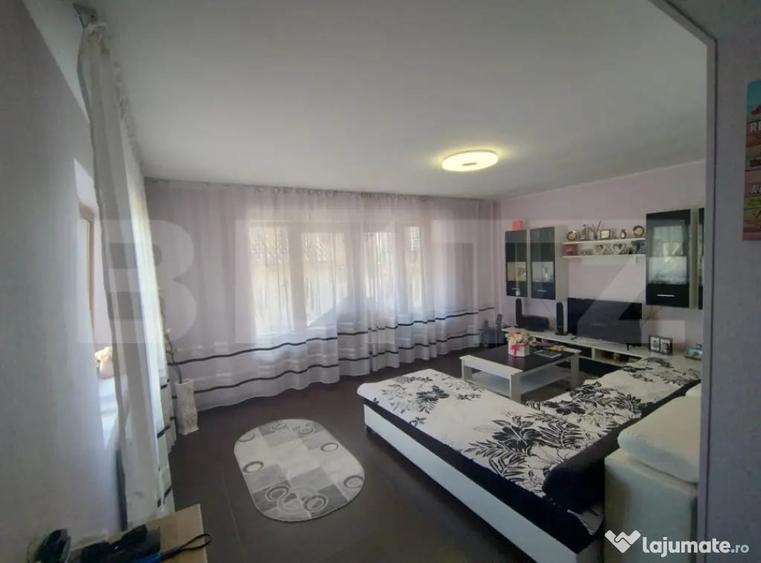 Casă cu 5 camere cu Teren 462 Mp în Malu Mare