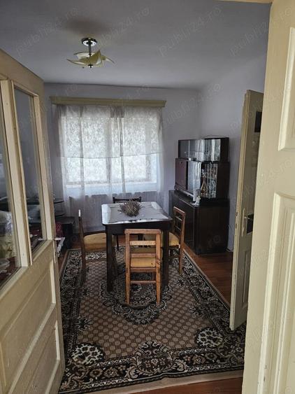 Casă cu 4 camere cu Teren 350 Mp în Geoagiu