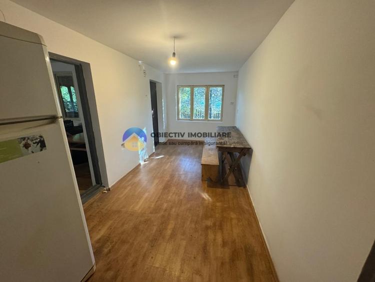 Casă individuală cu 5 camere cu Teren 2459 Mp în Turturești