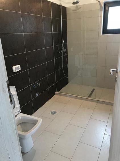 Casă cu 4 camere în Domnești